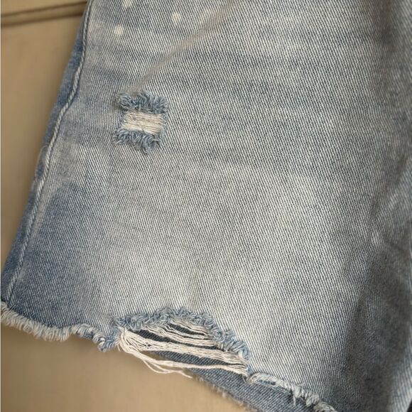 Denim Cut Off Style Shorts 8 Light Wash Distressed 8 - Picture 3 of 7